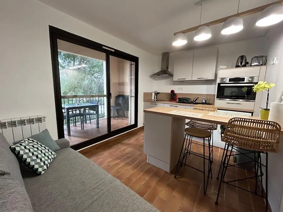 Apartment Appartement T2 Vue Mer, Piscine Et Stationnement. Six-Fours-les-Plages